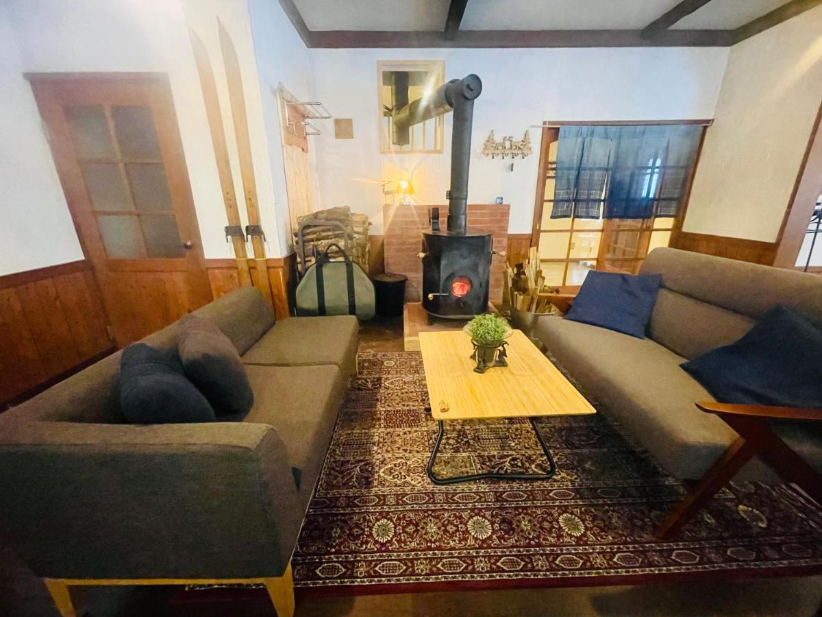 Guest House Zu-Thones Hakuba Buitenkant foto